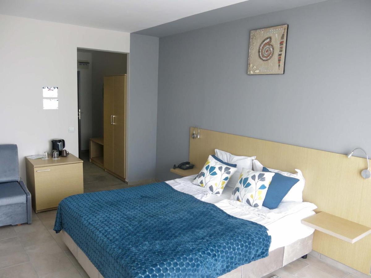 Family Hotel Albizia Beach Varna Exterior photo
