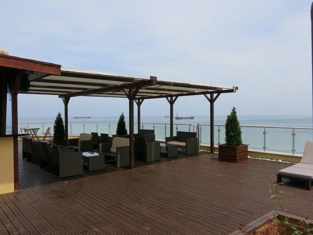 Family Hotel Albizia Beach Varna Exterior photo
