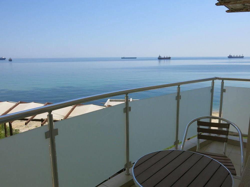 Family Hotel Albizia Beach Varna Exterior photo